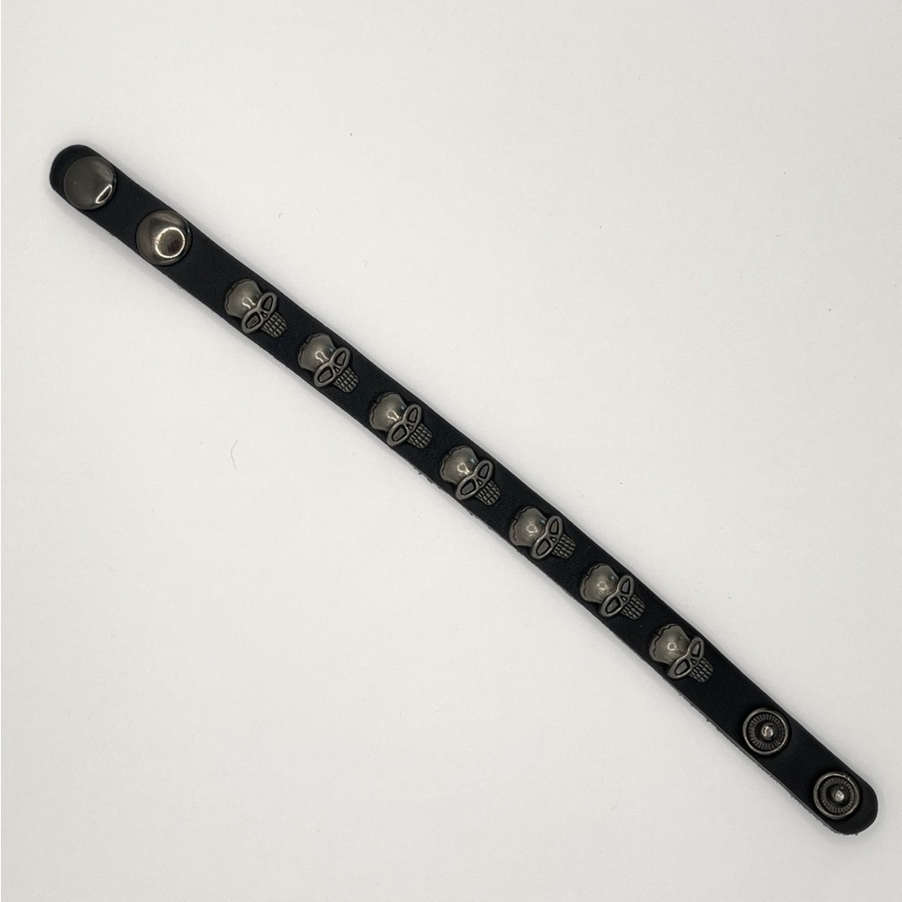 Skull PU Leather Snap Bracelet - Picture 3 of 5